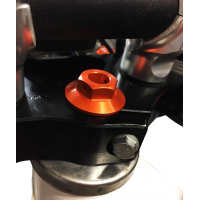 Гайка/Болт за трипътник SCAR за KTM ORANGE